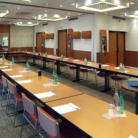 Novotel Bordeaux Отель 4*