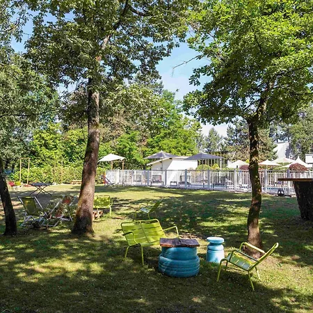 Novotel Bordeaux 4*