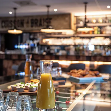 Novotel Bordeaux Мериньяк