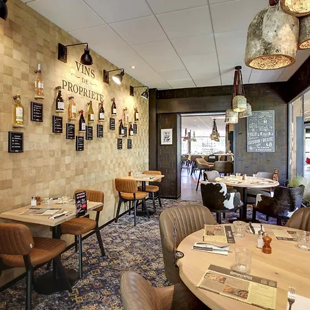 Отель Novotel Bordeaux