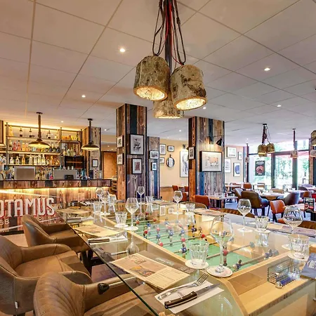 فندق Novotel Bordeaux