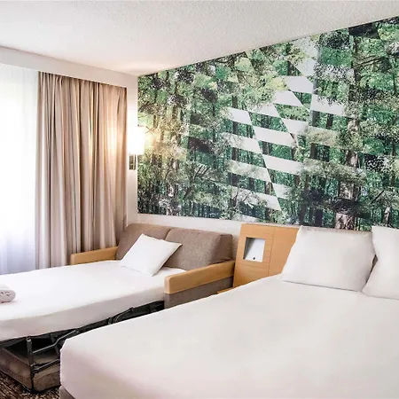 Novotel Bordeaux Отель 4*