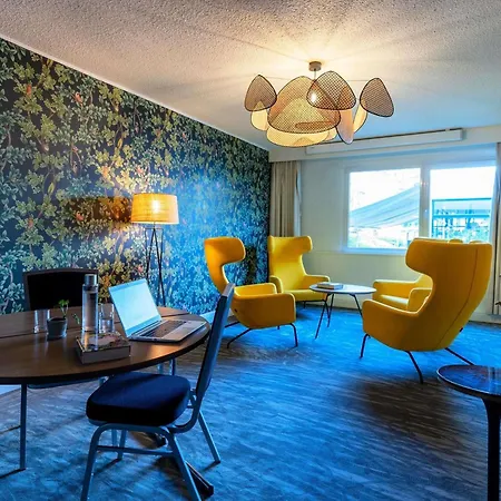 Novotel Bordeaux 4*