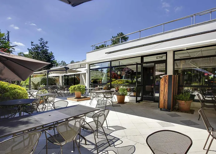 Novotel Bordeaux 4*