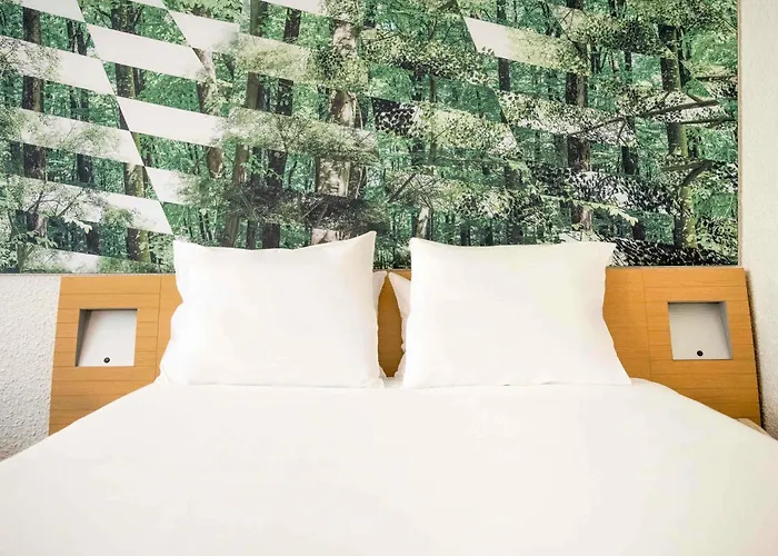 Hotel Novotel Bordeaux 4*