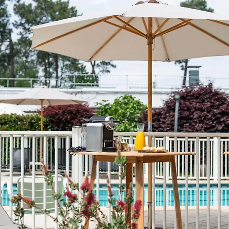 Hotel Novotel Bordeaux 4*